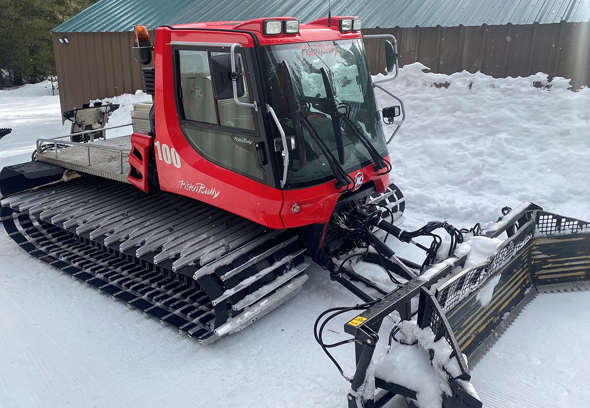 Lease a PistenBully 100