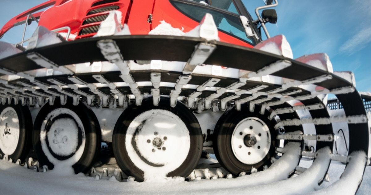 Why You Should Consider Leasing Your Snowcat 