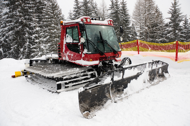 PistenBully 100 Snowcat