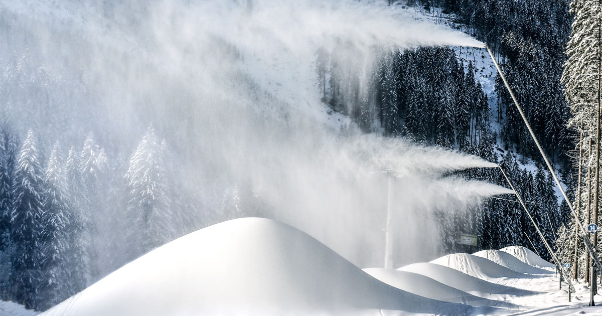 How Does Snowmaking Work?