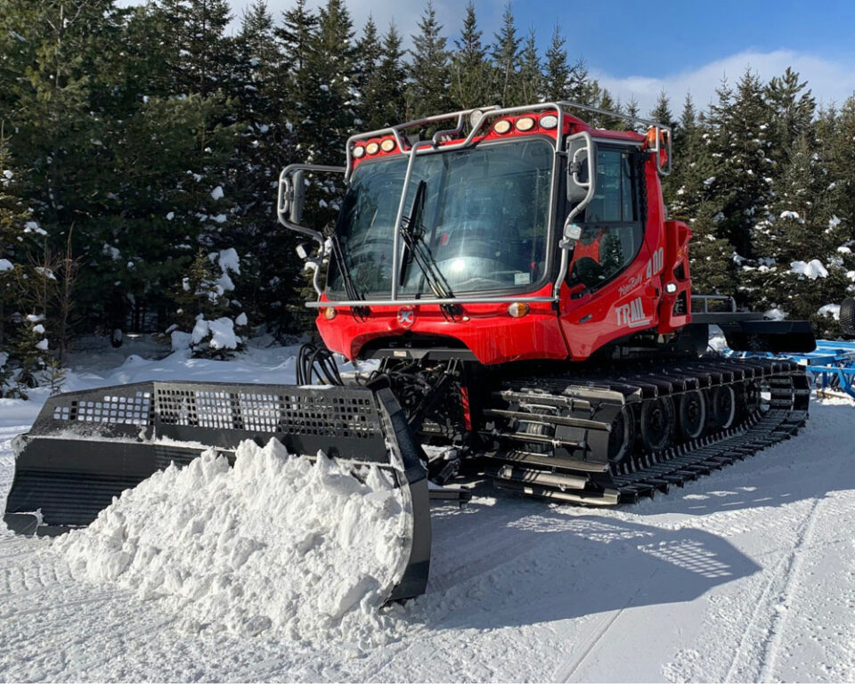 A Detailed Look at the PistenBully Tracks and Attachments