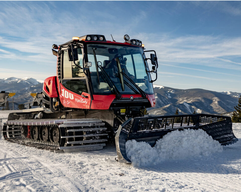 A Detailed Look at the PistenBully Tracks and Attachments