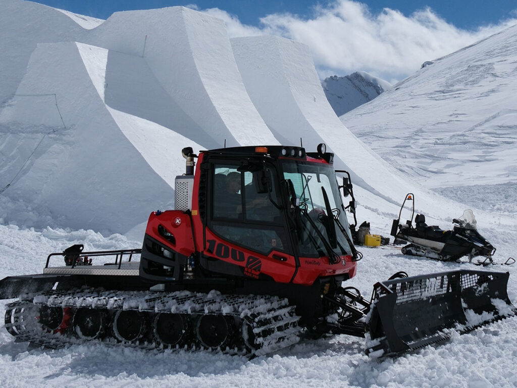 PistenBully 100 ParkPro