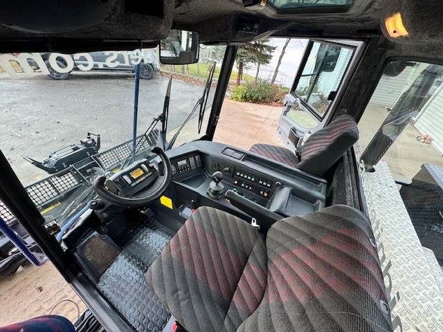 2000 PistenBully 100 Trail for Sale