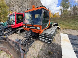 01-pistenbully-pb-150d-front-quarter