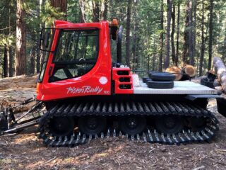 pb323-pistenbully-100-ski-cat